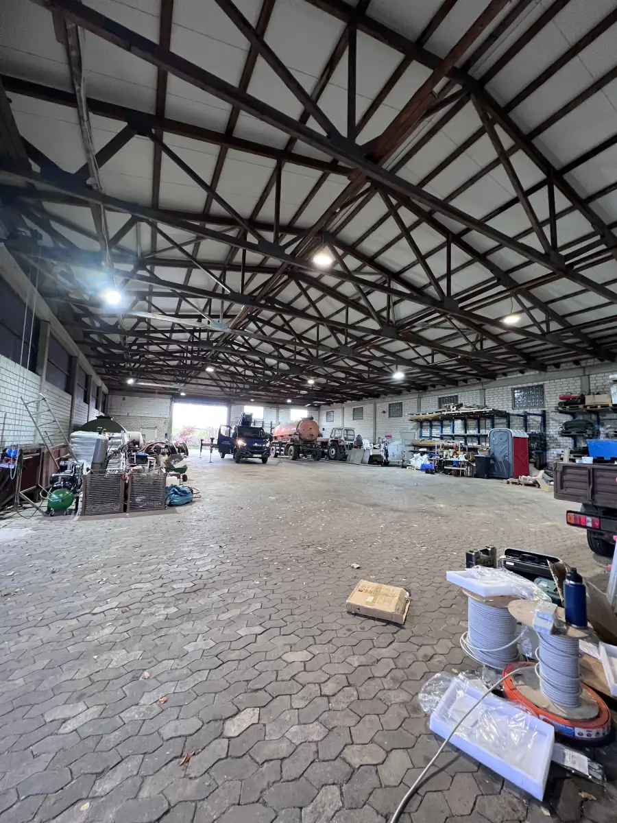 💡 Erneuerung der Hallenbeleuchtung – bessere Sicht und optimierte Arbeitsbedingungen ⚡