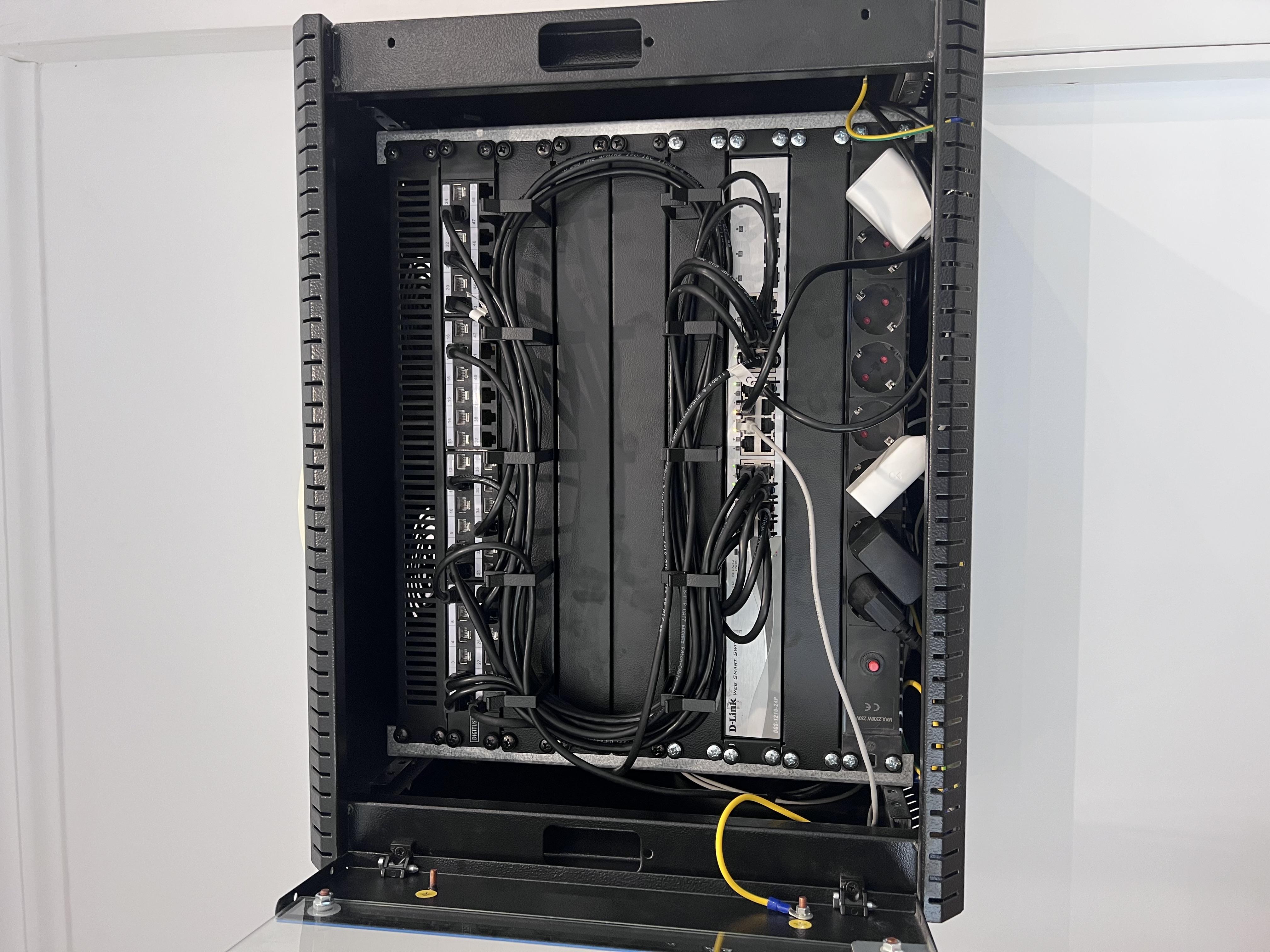 🌐 Netzwerkschrank-Installation in Holzminden